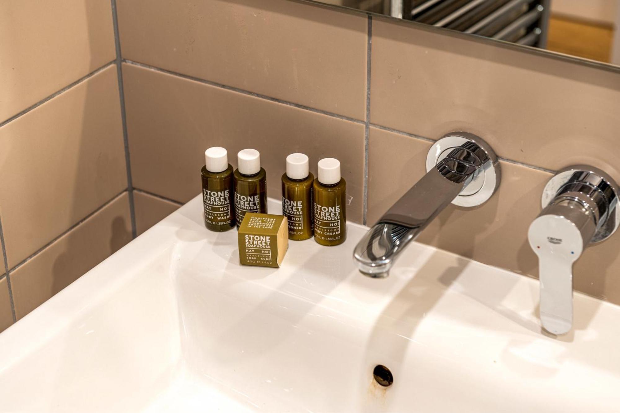 ロンドンTrendy Kings Cross Flatアパートメント エクステリア 写真